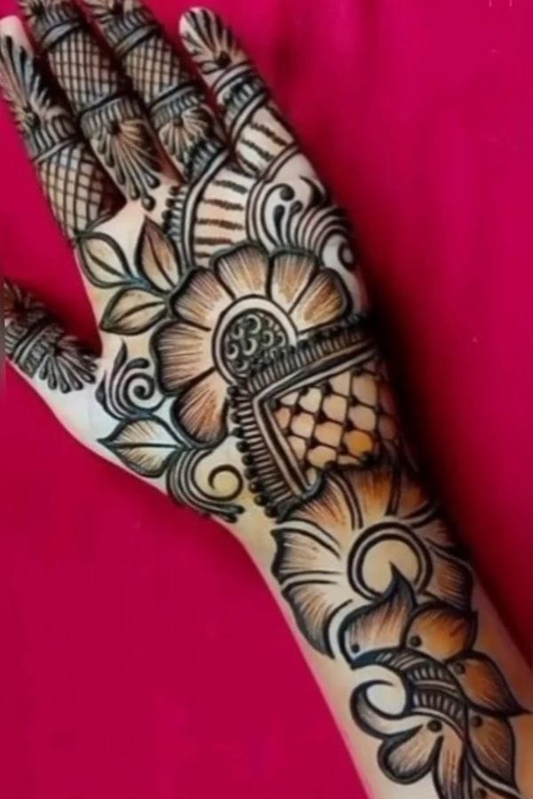 Front Hand Mehndi Designs