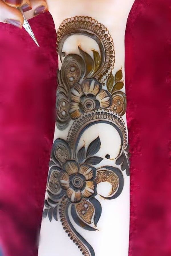 2025 front hand mehndi designs