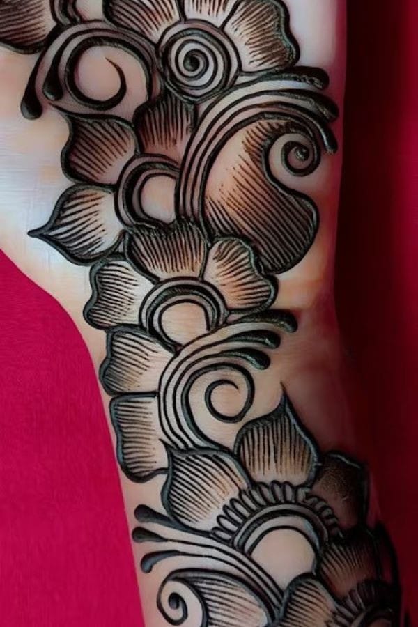 2025 front hand mehndi designs